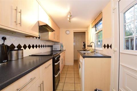 38 High Street, Hornchurch, RM12 4UN
