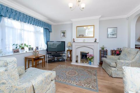 22 Tyron Way, Sidcup, DA14 6AY