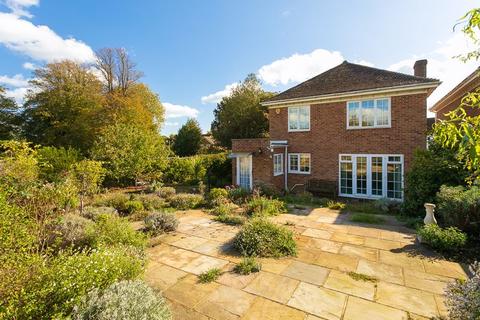 15 Grange Road, Saltwood, Hythe, CT21 4QS