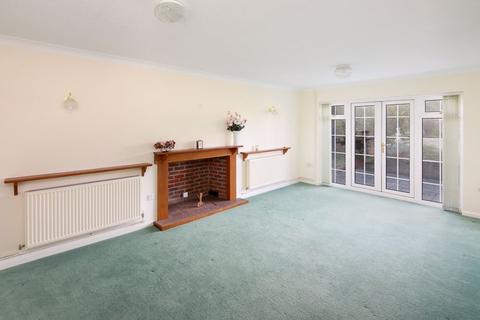 15 Grange Road, Saltwood, Hythe, CT21 4QS