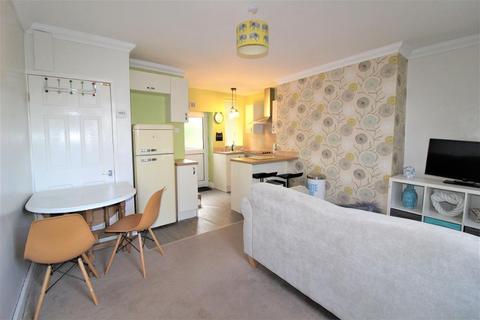 4 Elm Row, Barnsley, S71 1HR