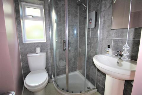 4 Elm Row, Barnsley, S71 1HR
