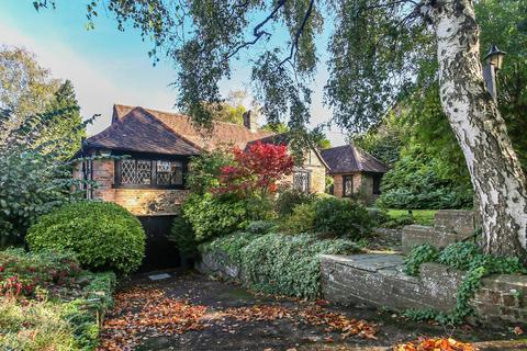 8 Grange Road, Caterham, CR3 6SH