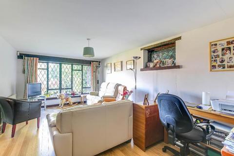 8 Grange Road, Caterham, CR3 6SH