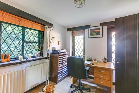 8 Grange Road, Caterham, CR3 6SH