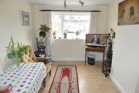 Willows Hilley Field Lane, Fetcham, Leatherhead, KT22 9UX