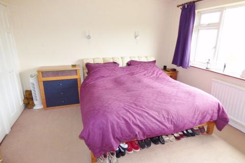 Willows Hilley Field Lane, Fetcham, Leatherhead, KT22 9UX