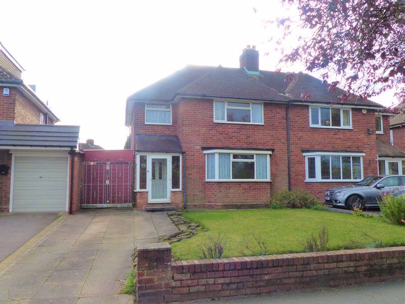 Doe Bank Lane, Great Barr 3 bed semidetached house £255,000