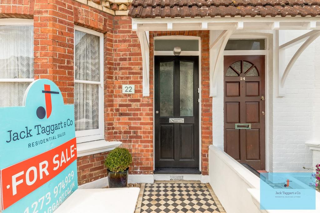 Lennox Road, Hove, BN3 2 bed townhouse £425,000