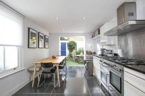 18 Rainbow Street, London, SE5 7TD