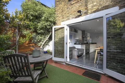 18 Rainbow Street, London, SE5 7TD