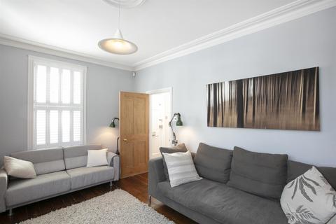 18 Rainbow Street, London, SE5 7TD
