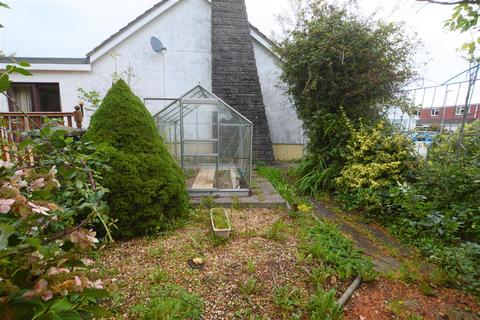 54 Ferry Road, Kidwelly, SA17 5EQ