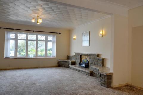 54 Ferry Road, Kidwelly, SA17 5EQ