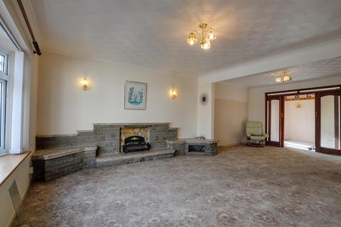 54 Ferry Road, Kidwelly, SA17 5EQ