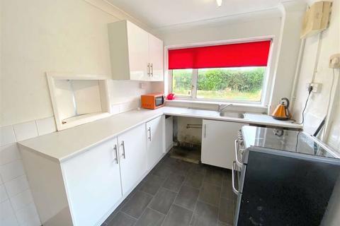 2 Caistor Close, Stoke-on-trent, ST2 7DE