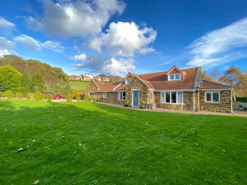 Coach Road, Brotton 5 bed detached house £495,000