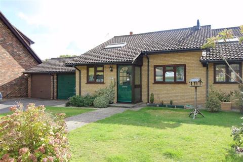 16 Benmore Close, New Milton, BH25 6UE