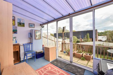 10 Adam Close, St Leonards-on-sea, TN38 9QW