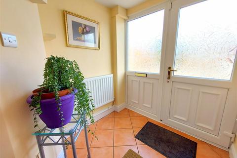 11 Caldy Walk, Stourport-on-severn, DY13 8QX