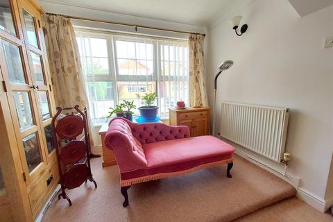11 Caldy Walk, Stourport-on-severn, DY13 8QX