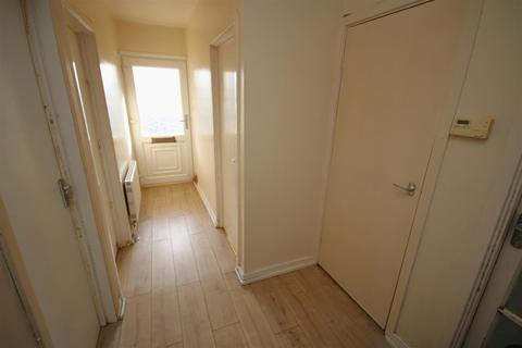 15 The Vineries, London, N14 4BH