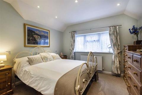 22 Chipstead Park, Sevenoaks, TN13 2SN