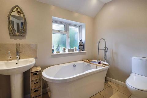 22 Chipstead Park, Sevenoaks, TN13 2SN