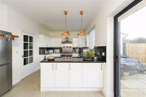 15a Sparrow Farm Road, Epsom, KT17 2JJ