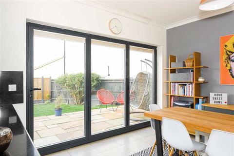 15a Sparrow Farm Road, Epsom, KT17 2JJ
