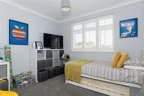 15a Sparrow Farm Road, Epsom, KT17 2JJ