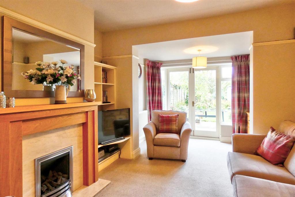 Cottingwood Gardens, Morpeth 4 bed semidetached house £325,000