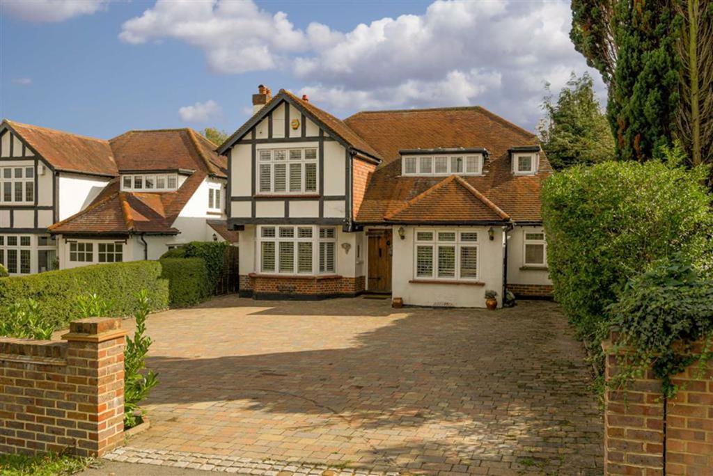 Fir Tree Road, Epsom Downs, Surrey 4 bed detached house £850,000