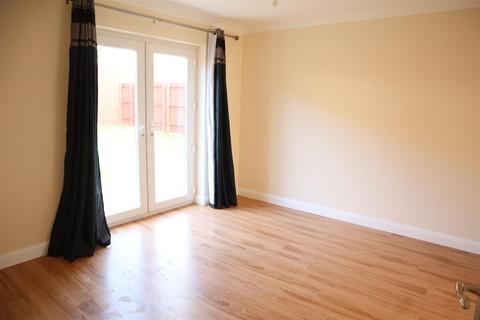 2 Cwrt Gwscwm, Burry Port, SA16 0FG