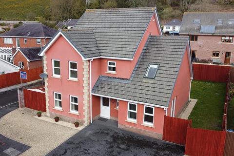 2 Cwrt Gwscwm, Burry Port, SA16 0FG