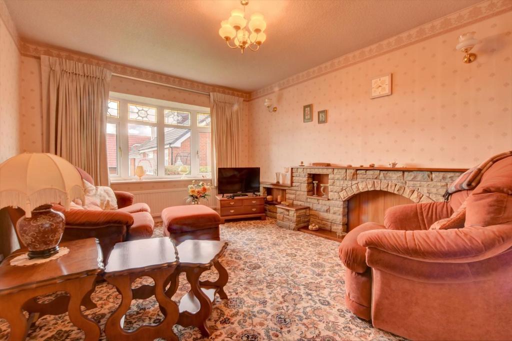Westbury Close, Burnley 2 bed detached bungalow £185,000