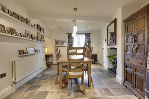 Eastgate House, 32 Eastgate, North Newbald, York, YO43 4SD