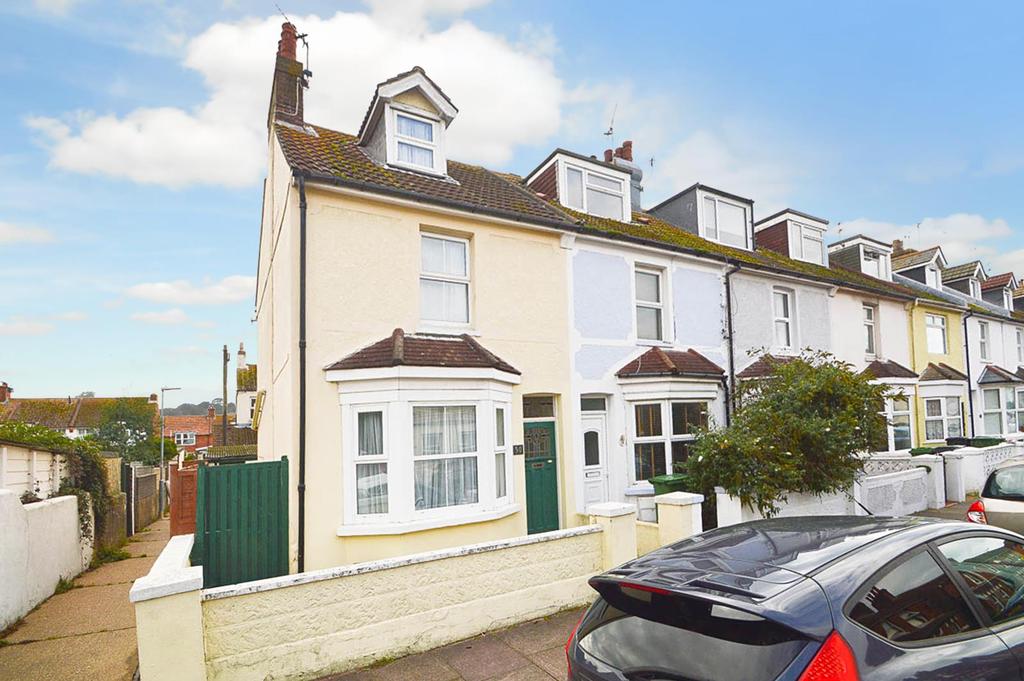 Bexhill Road, Eastbourne 2 bed end of terrace house £249,950