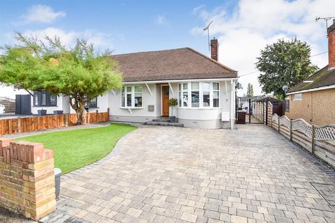 7 Appleton Road, Benfleet, SS7 5DA