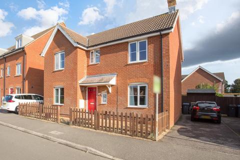 8 Ardent Road, Whitfield, Dover, CT16 2GH