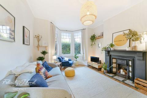 40 Cotesbach Road, London, E5 9QJ
