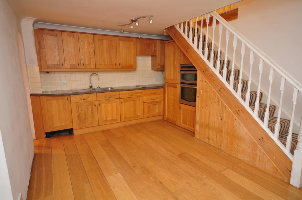 Merivale grove ki...