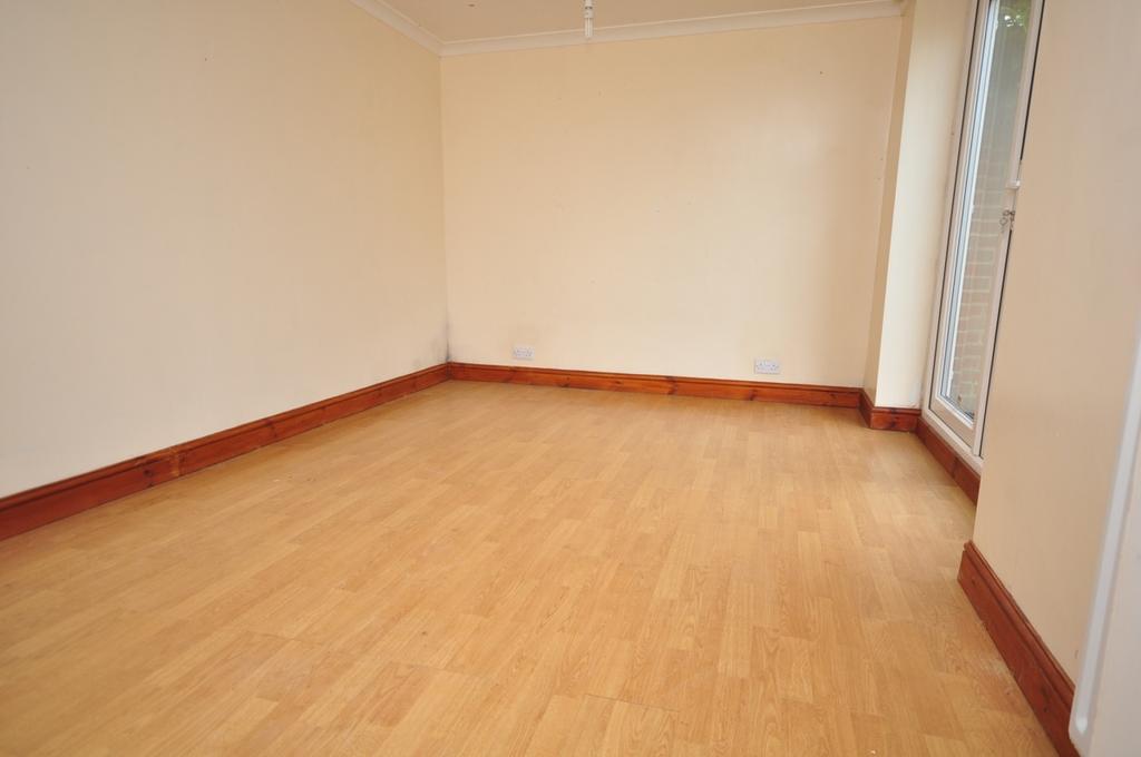Merivale grove be...