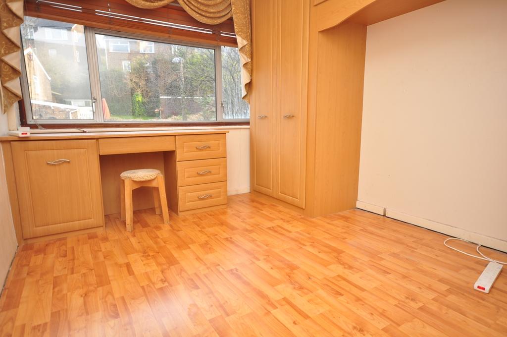 Merivale grove bed 2