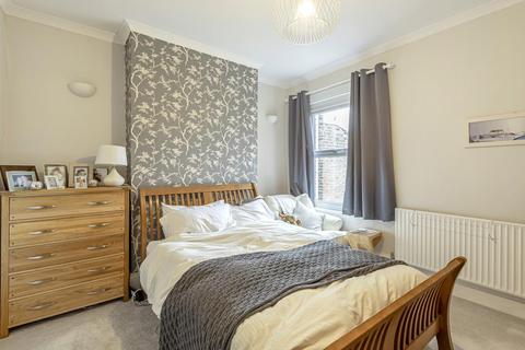 24 Rastell Avenue, London, SW2 4XP