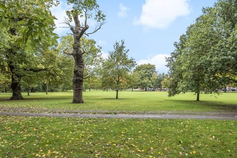 24 Rastell Avenue, London, SW2 4XP