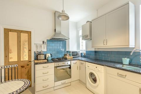 24 Rastell Avenue, London, SW2 4XP