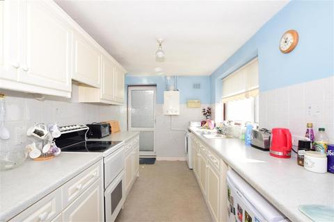 15 Alfriston Close, Bognor Regis, PO22 6QB