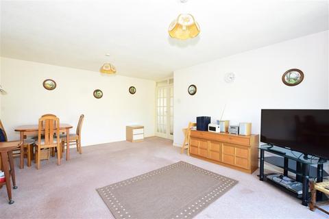 15 Alfriston Close, Bognor Regis, PO22 6QB