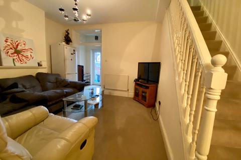 121 Faringdon Road, Swindon, SN1 5DJ